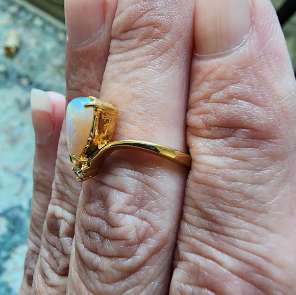 Opal Ring - Size 5 - Picture 5 of 7